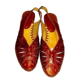 PIKOLINOS SAN REMO SPANISH DESIGN STITCHED LEATHER SLINGBACKS IN COGNAC BROWN